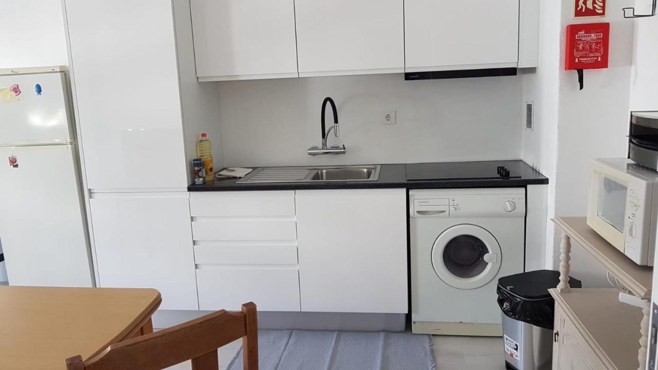 Apartment Girasol Front Beach Quarteira Algarve Exteriör bild